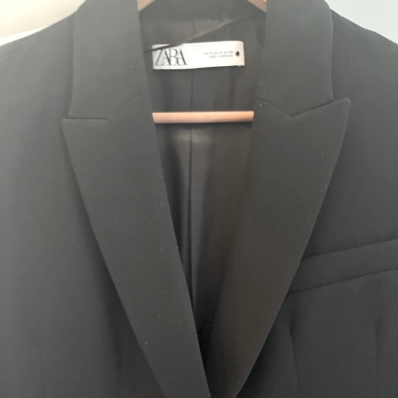 NWT ZARA FITTED BLAZER WITH SHOULDER PADS ZW COLLECTION M, 7649 - Picture 6 of 8